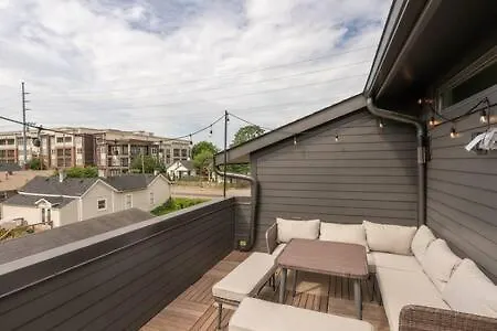 Spacious Retreat With Rooftop Patio 纳什维尔